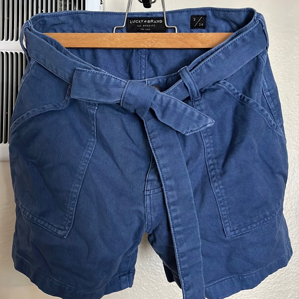 Blue lucky brand soft denim shorts with cute tie belt that can be detached